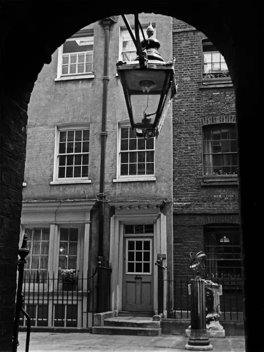Framed Print : Georgian houses in Central London Framed Print : Georgian houses in Central London
