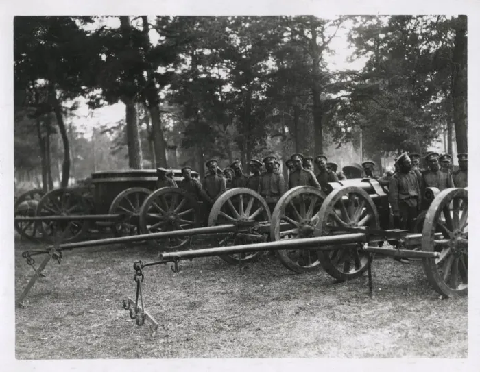 Framed Print : German artillery gun, Brest-Litovsk Treaty in World War I Framed Print : German artillery gun, Brest-Litovsk Treaty in World War I