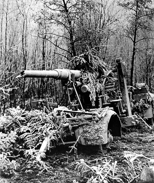 German Artillery Gun, Second World War, 1945