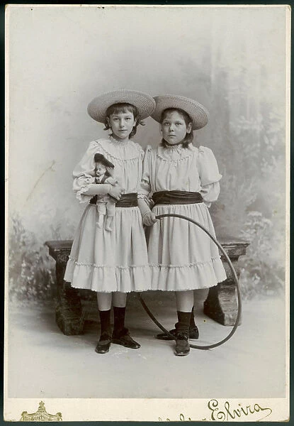 TWO GERMAN GIRLS 19C