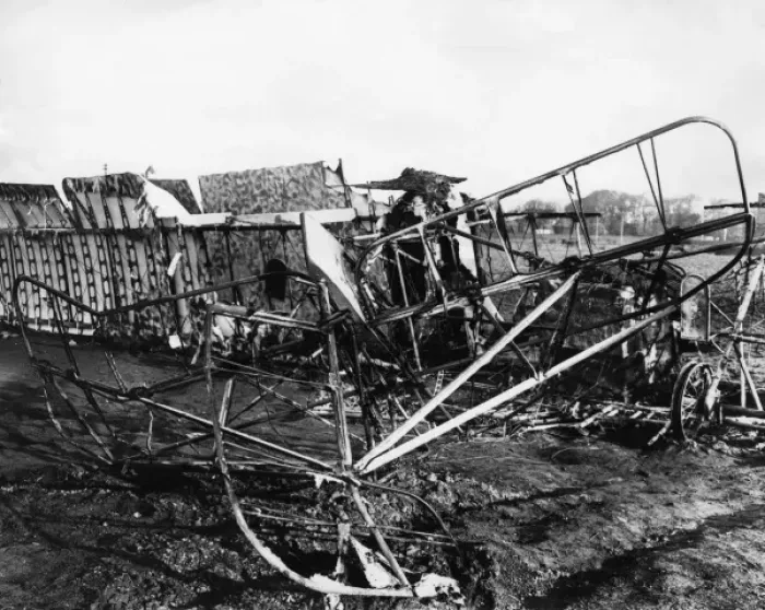 Framed Print : German Gotha G. IV heavy bomber, Margate, WW1 Framed Print : German Gotha G. IV heavy bomber, Margate, WW1