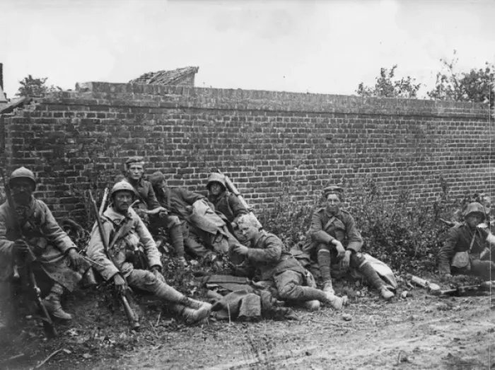Framed Print : German prisoners at Oise, France, WW1 Framed Print : German prisoners at Oise, France, WW1