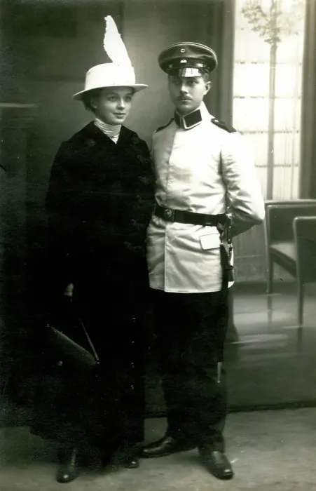 Framed Print : German soldier and his wife, wedding photo, WW1 Framed Print : German soldier and his wife, wedding photo, WW1