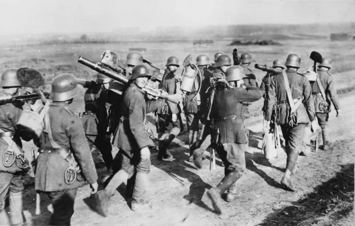 Framed Print : German soldiers WWI Framed Print : German soldiers WWI