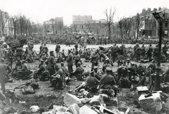 Framed Print : German troops in Armentieres, France, WW1 Framed Print : German troops in Armentieres, France, WW1