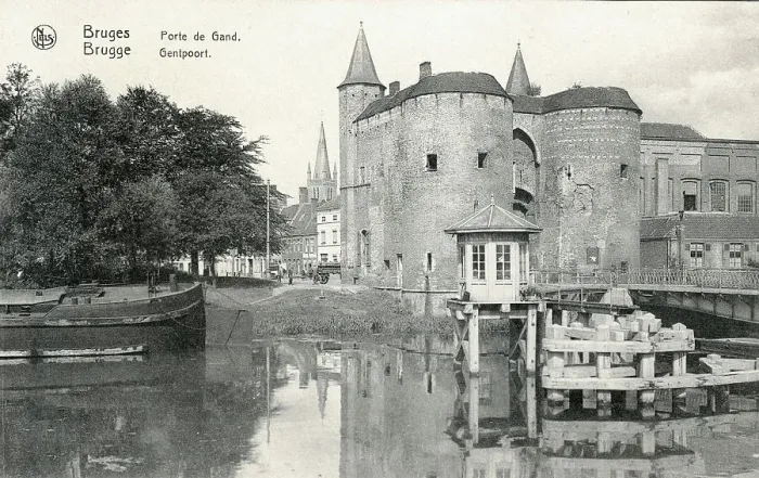 Framed Print : The Ghent Gate, Bruges, Belgium Framed Print : The Ghent Gate, Bruges, Belgium