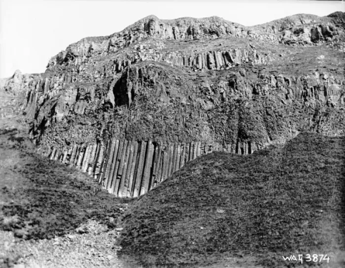 Framed Print : The Giants Causeway Framed Print : The Giants Causeway