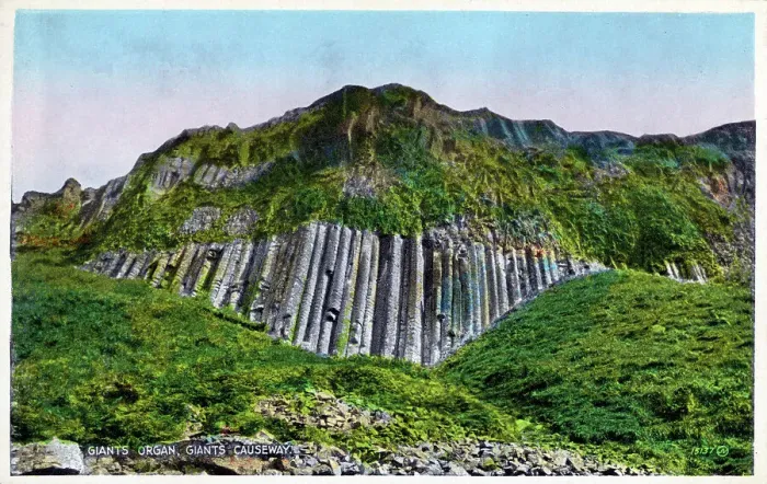 Framed Print : The Giants Organ, Giant's Causeway, Northern Ireland Framed Print : The Giants Organ, Giant's Causeway, Northern Ireland