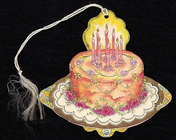 Gift tag, birthday cake with eight candles