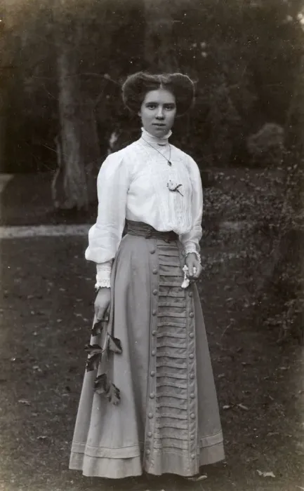 Framed Print : Girl wearing high-quality skirt with remarkable hairstyle