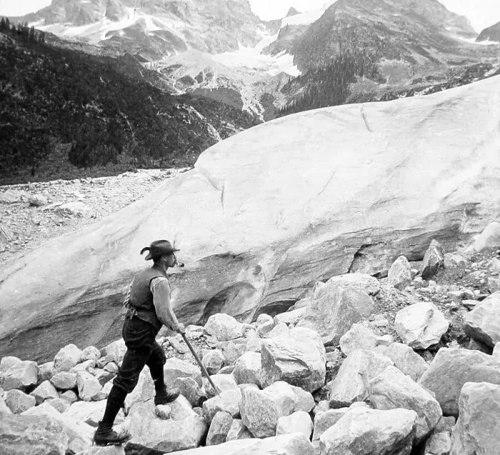 Framed Print : Glacier - Mount Sir Donald - Canada early 1900s Framed Print : Glacier - Mount Sir Donald - Canada early 1900s