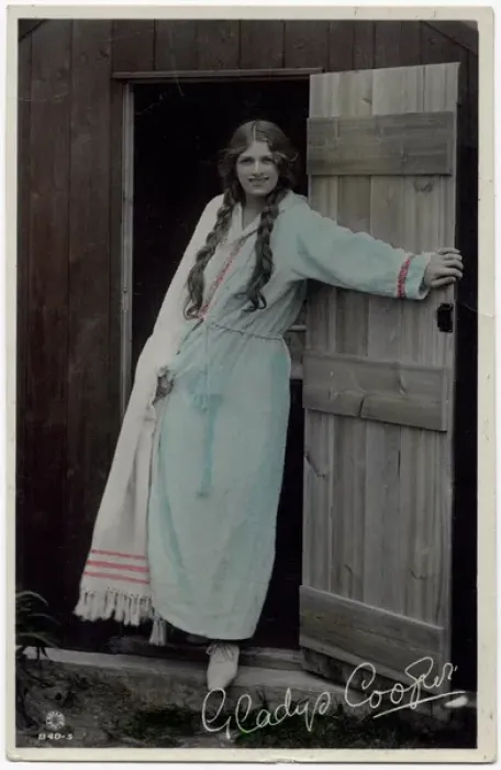 Framed Print : Gladys Cooper Framed Print : Gladys Cooper