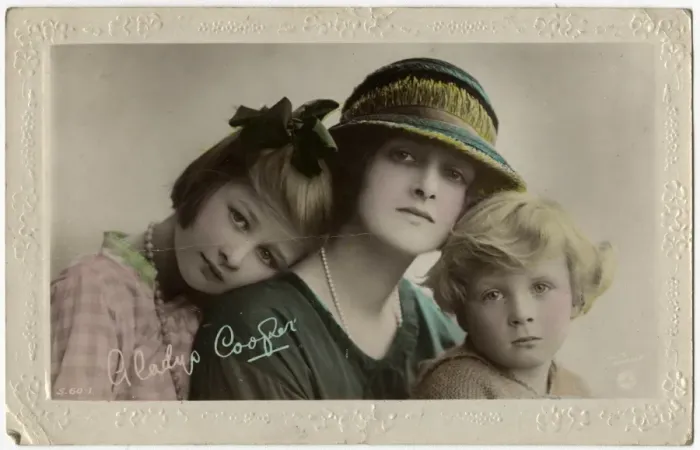 Framed Print : Gladys Cooper and Children Framed Print : Gladys Cooper and Children