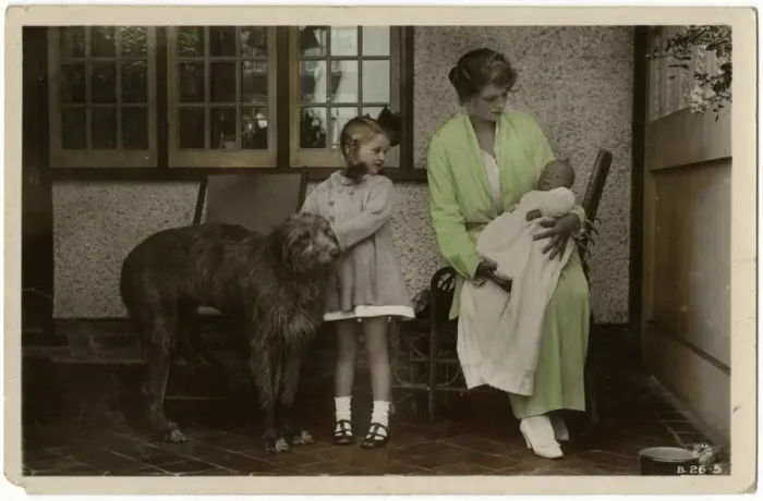 Framed Print : Gladys Cooper with two children and dog Framed Print : Gladys Cooper with two children and dog