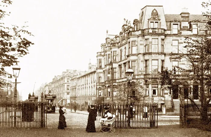 Framed Print : Glasgow Queen's Park Gate early 1900s Framed Print : Glasgow Queen's Park Gate early 1900s
