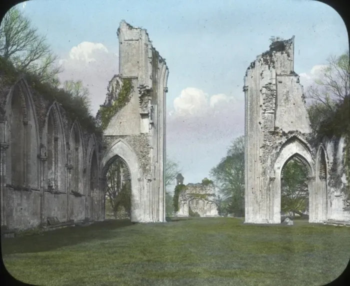 Framed Print : Glastonbury Abbey (looking West), Somerset Framed Print : Glastonbury Abbey (looking West), Somerset