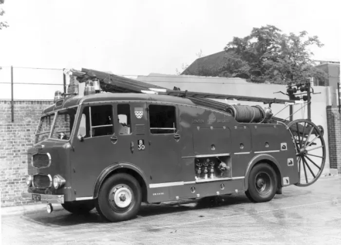 Framed Print : GLC-LFB - Dual purpose pump escape fire engine Framed Print : GLC-LFB - Dual purpose pump escape fire engine