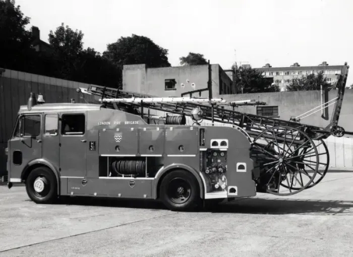 Framed Print : GLC-LFB - Dual purpose pump-escape fire engine Framed Print : GLC-LFB - Dual purpose pump-escape fire engine