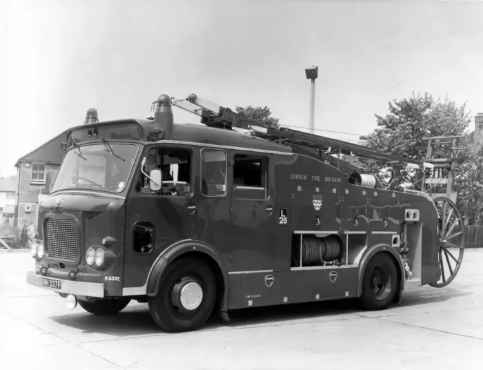 Framed Print : GLC-LFB - Dual purpose pump fire engine Framed Print : GLC-LFB - Dual purpose pump fire engine