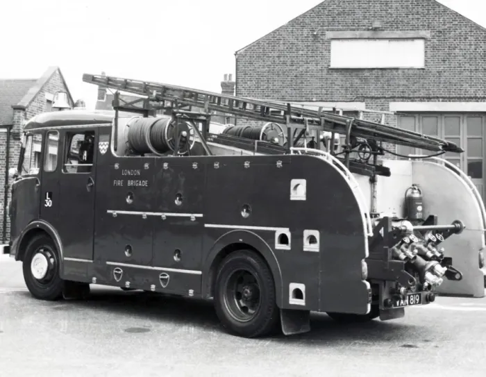 Framed Print : GLC-LFB - Dual purpose pump fire engine Framed Print : GLC-LFB - Dual purpose pump fire engine