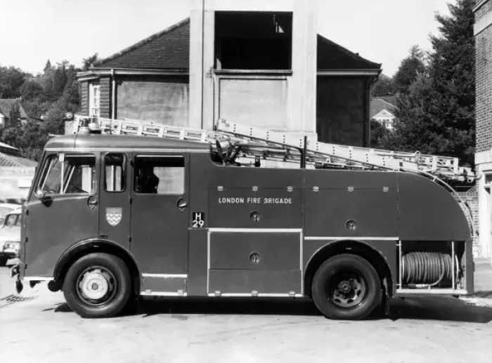 Framed Print : GLC-LFB - Dual purpose water-tender fire engine Framed Print : GLC-LFB - Dual purpose water-tender fire engine