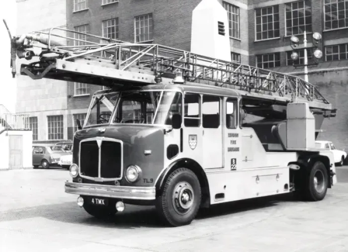 Framed Print : GLC-LFB - Turntable Ladder at Brigade HQ Framed Print : GLC-LFB - Turntable Ladder at Brigade HQ