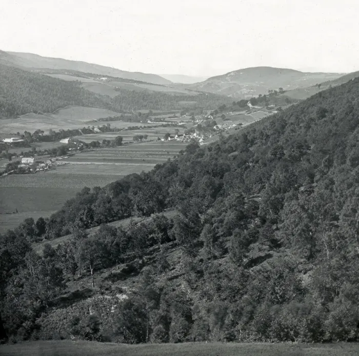 Framed Print : Glenurquhart, Highlands, Scotland