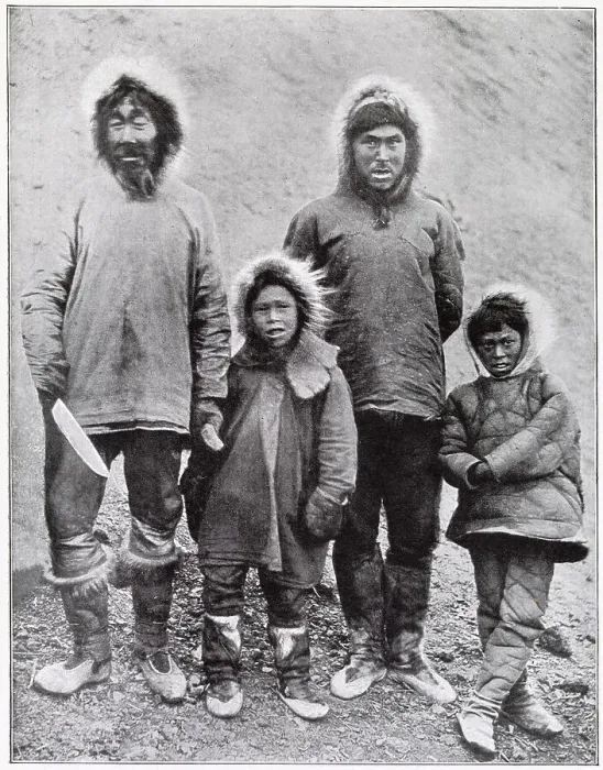 Framed Print : Glimpses of life among fur-traders of the Canadian, far North-West. Photograph taken at midnight of the Esquimau wearing traditional clothing to keep the intense cold of a temperature which often reached 40 degrees below zero. Date: 1904 Framed Print : Glimpses of life among fur-traders of the Canadian, far North-West. Photograph taken at midnight of the Esquimau wearing traditional clothing to keep the intense cold of a temperature which often reached 40 degrees below zero. Date: 1904