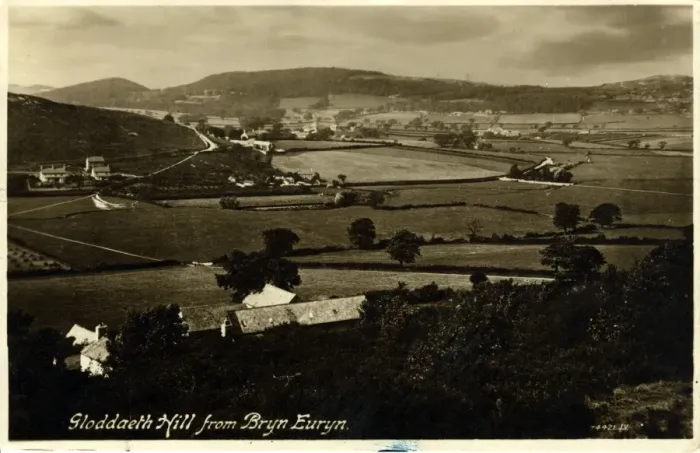Framed Print : Gloddaeth Hill from Bryn Euryn, Conwy Framed Print : Gloddaeth Hill from Bryn Euryn, Conwy