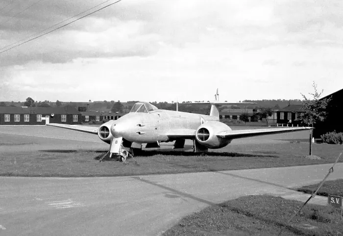 Framed Print : Gloster Meteor F.3 5897M - EE405 Framed Print : Gloster Meteor F.3 5897M - EE405
