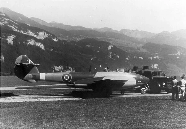 Gloster Meteor F4 EE521 during a demonstration tour