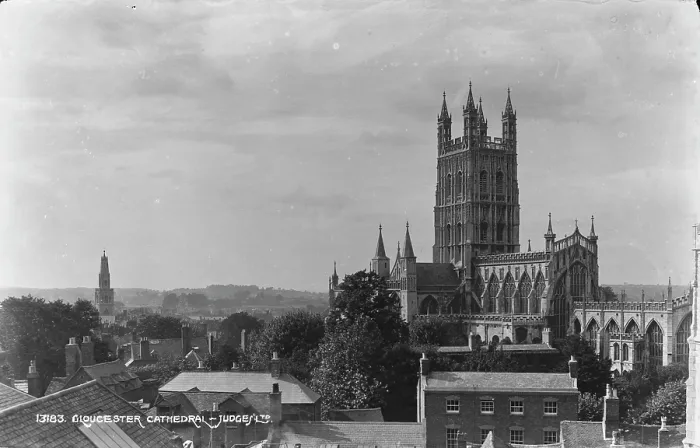 Framed Print : Gloucester Cathedral Framed Print : Gloucester Cathedral