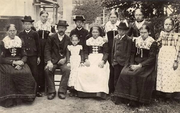 The Glums - a rather dour-faced German Extended Family
