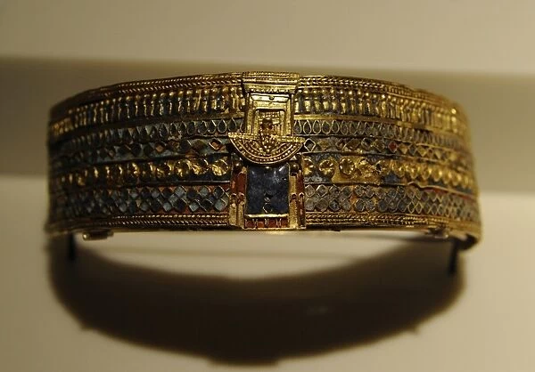 Gold bracelet of Queen Amanishakheto. Meroe. Egypt