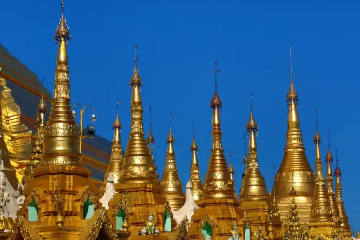 Framed Print : Gold stupa and spires, Shwedagon Pagoda, Yangon, Myanmar Framed Print : Gold stupa and spires, Shwedagon Pagoda, Yangon, Myanmar