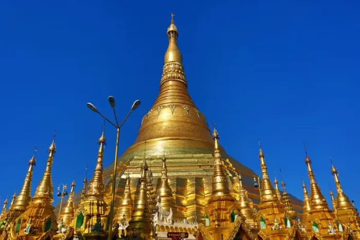 Framed Print : Gold stupa and spires, Shwedagon Pagoda, Yangon, Myanmar Framed Print : Gold stupa and spires, Shwedagon Pagoda, Yangon, Myanmar