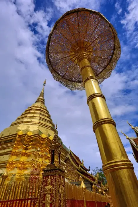 Framed Print : Golden Chedi, Wat Prathat Doi Suthep temple, Chiang Mai Framed Print : Golden Chedi, Wat Prathat Doi Suthep temple, Chiang Mai