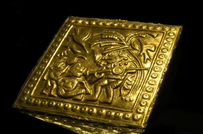 Framed Print : Golden and silver sceptre (3rd c. AD), symbol Framed Print : Golden and silver sceptre (3rd c. AD), symbol