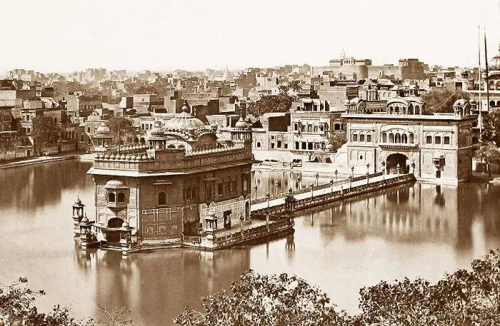 Framed Print : Golden Temple of Amritsar, India Framed Print : Golden Temple of Amritsar, India