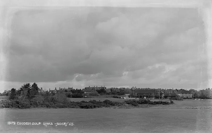 Framed Print : Gooden Golf Links Framed Print : Gooden Golf Links
