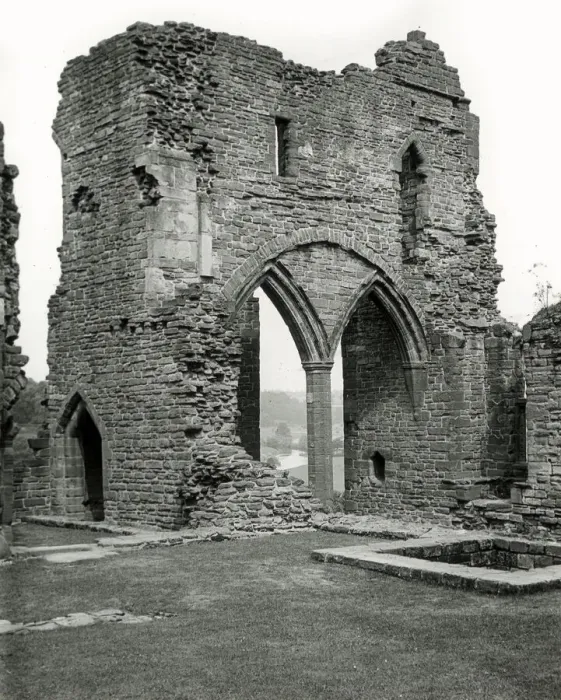 Framed Print : Goodrich Castle, Herefordshire Framed Print : Goodrich Castle, Herefordshire