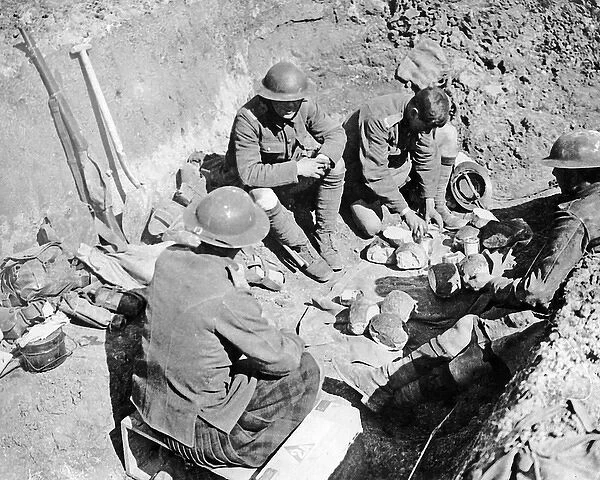 Gordon Highlanders in trench, Western Front, WW1