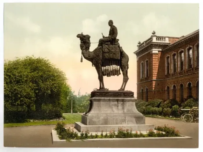 Framed Print : Gordon Memorial, New Brompton, England Framed Print : Gordon Memorial, New Brompton, England