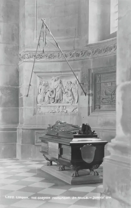 Framed Print : The Gordon Monument at St. Paul's Cathedral Framed Print : The Gordon Monument at St. Paul's Cathedral