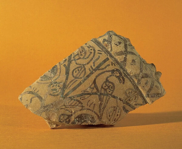 Gothic Art. Ceramic. Manises-paterna. Fragment. 14th - 15th C