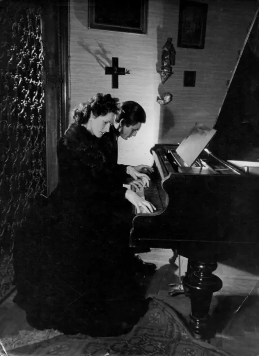 Framed Print : Gothic Piano Duet Framed Print : Gothic Piano Duet