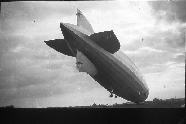 The Graf Zeppelin LZ 127 landing at Hanworth Aero Park