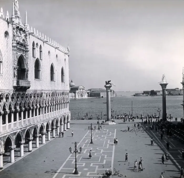 Framed Print : The Grand Canal on the Piazzetta San Marco Framed Print : The Grand Canal on the Piazzetta San Marco