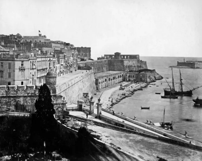 Framed Print : Grand Habour, Valletta, Malta Framed Print : Grand Habour, Valletta, Malta