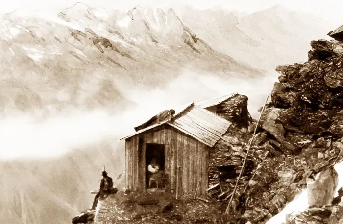 Framed Print : Grand Mulet Cabin, Mont Blanc Framed Print : Grand Mulet Cabin, Mont Blanc